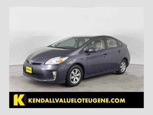 Used 2015 Toyota Prius Two FWD image 1