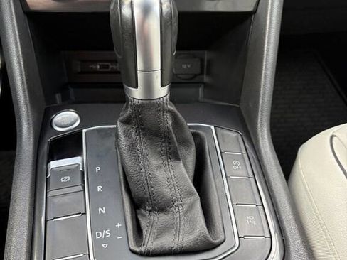 Used 2019 Volkswagen Tiguan S image 20