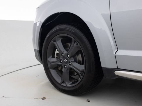 Used 2018 Dodge Journey Crossroad AWD/4WD image 17