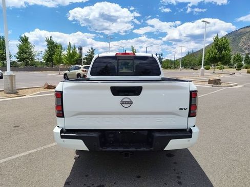 Used 2022 Nissan Frontier SV RWD image 4