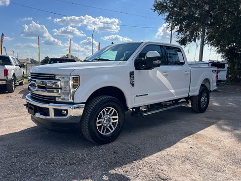 Used 2019 Ford F250 Lariat w/ Lariat Value Package image 7