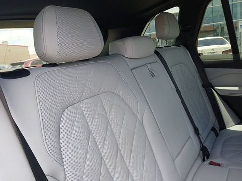 Used 2023 BMW X5 sDrive40i w/ M Sport Package RWD image 13