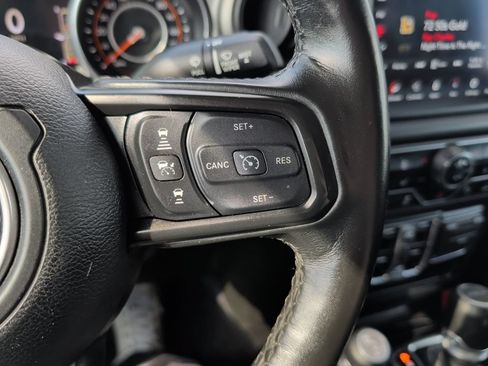 Used 2021 Jeep Gladiator Sport AWD/4WD image 26