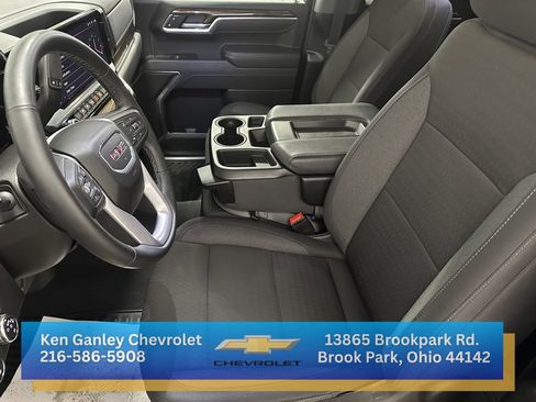 Certified 2025 GMC Sierra 1500 Elevation image 9