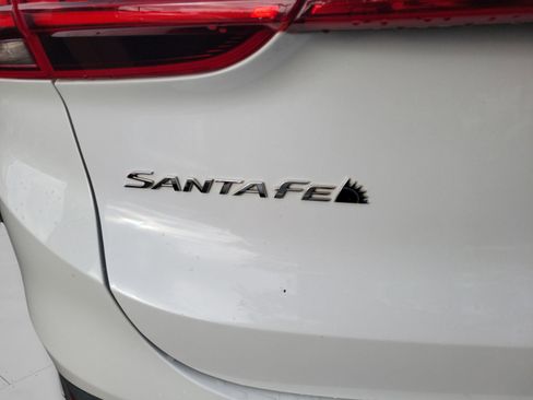 Used 2021 Hyundai Santa Fe SEL w/ Convenience + Premium Package FWD image 24