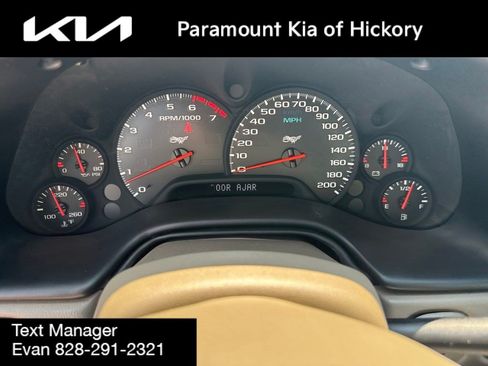 Used 2003 Chevrolet Corvette Coupe w/ Preferred Equipment Group RWD image 26
