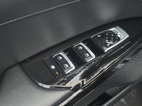 Used 2023 Kia K5 EX image 14