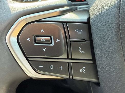 Used 2025 Lexus RX 350 Premium w/ Accessory Package AWD/4WD image 23