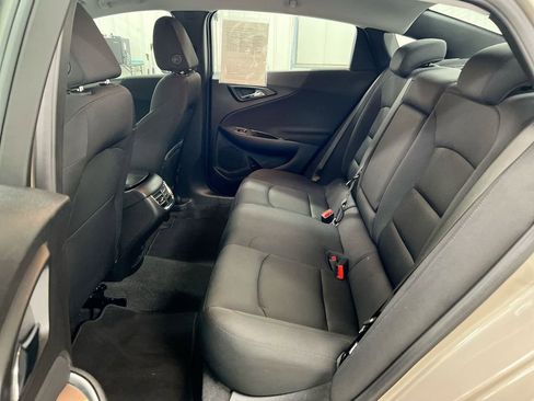 Used 2025 Chevrolet Malibu LT FWD image 22