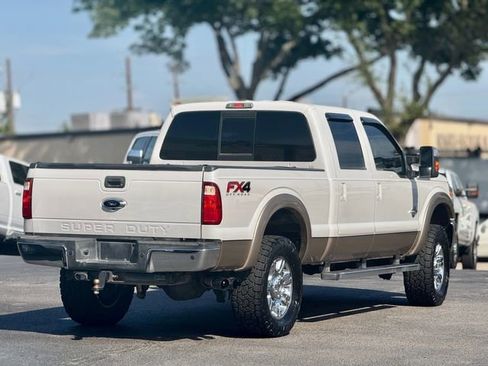 Used 2013 Ford F250 Lariat w/ Lariat Ultimate Pkg image 6