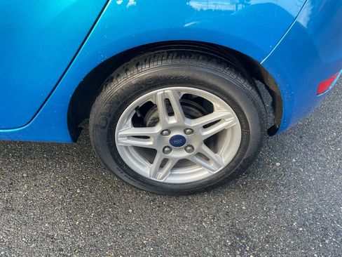 Used 2017 Ford Fiesta SE image 32