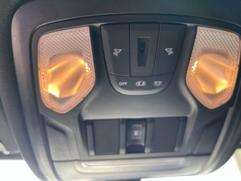 Used 2022 RAM 1500 Big Horn AWD/4WD image 24