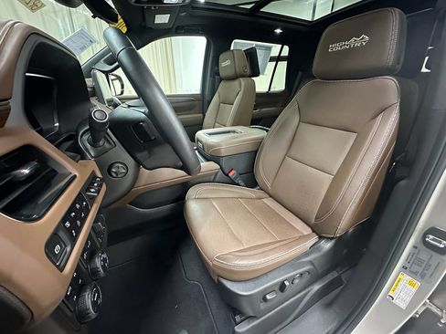 Used 2024 Chevrolet Tahoe High Country w/ Advanced Technology Package image 29