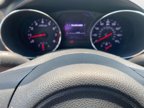 Used 2018 Kia Sedona LX w/ LX Essentials Premium Package FWD image 14