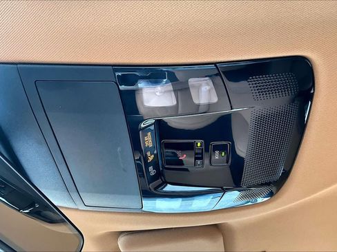 Used 2024 Lexus NX 250 FWD w/ Towing Package (2000 Lbs) image 32