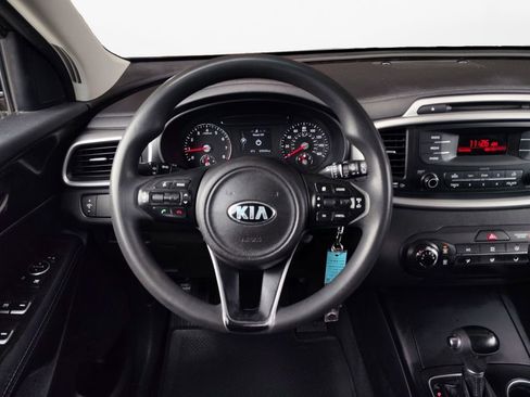 Used 2016 Kia Sorento L image 19