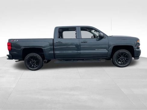 Used 2018 Chevrolet Silverado 1500 LT w/ All Star Edition image 3