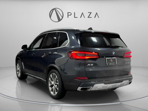 Used 2020 BMW X5 xDrive40i w/ Premium Package image 3