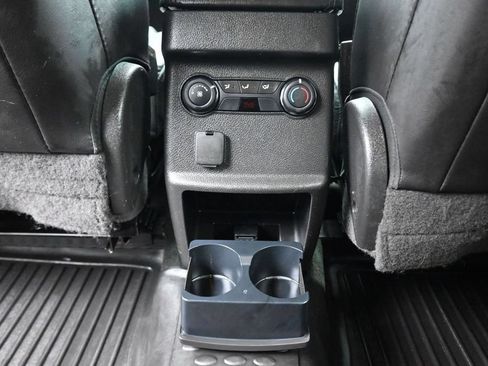 Used 2014 Ford Explorer XLT w/ Equipment Group 202A AWD/4WD image 30