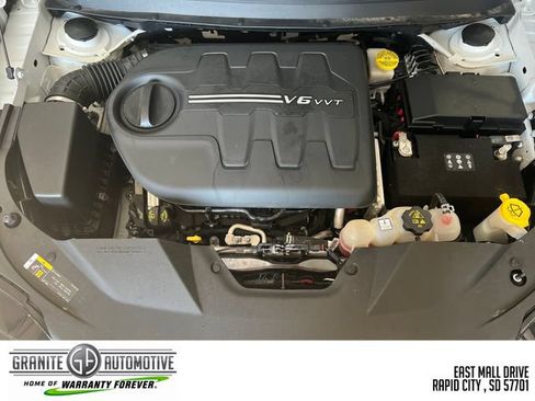 Used 2022 Jeep Cherokee Trailhawk w/ Trailer Tow Group AWD/4WD image 23