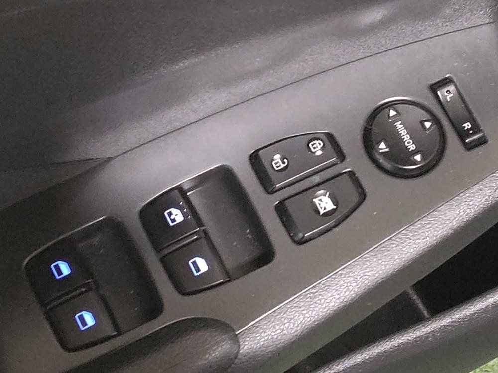 Used 2022 Hyundai Accent SEL FWD image 27
