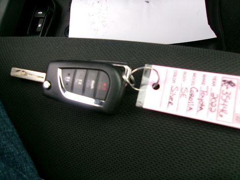 Used 2022 Toyota Corolla SE image 20