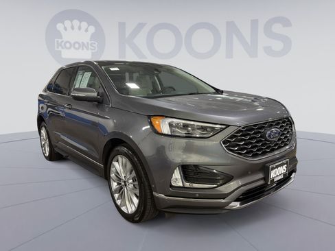 Used 2022 Ford Edge Titanium w/ Equipment Group 301A AWD/4WD image 10
