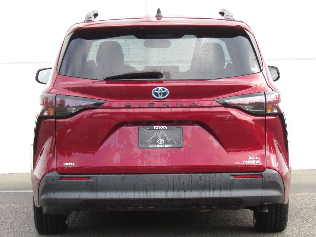 Certified 2023 Toyota Sienna XLE w/ XLE Plus Package AWD/4WD image 7