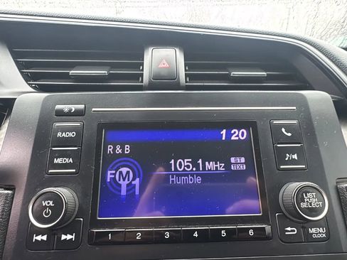 Used 2018 Honda Civic Sport image 16