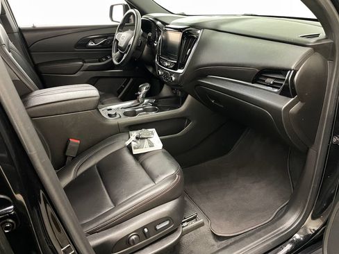 Used 2023 Chevrolet Traverse RS AWD/4WD image 39
