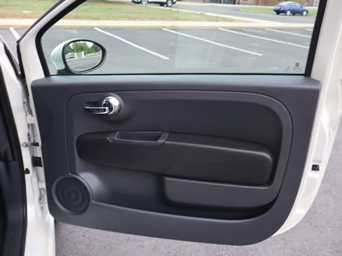 Used 2015 FIAT 500 Sport FWD image 24