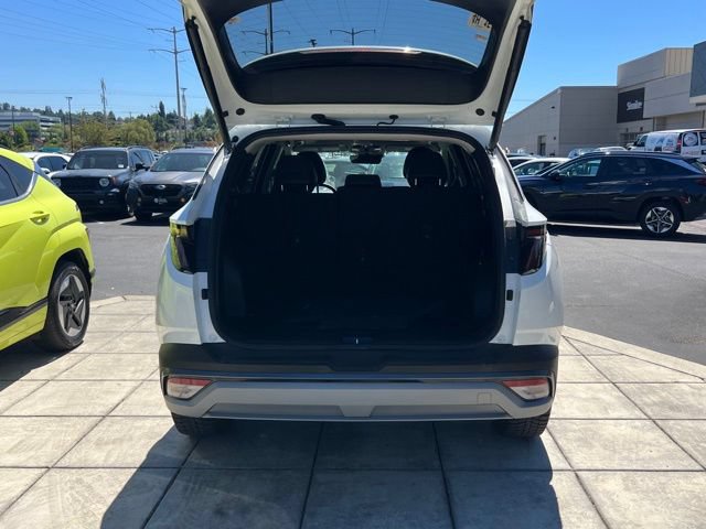 Certified 2025 Hyundai Tucson SEL AWD/4WD image 8