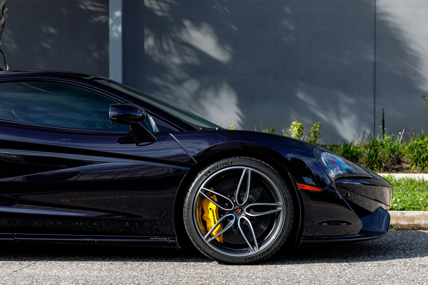 Used 2018 McLaren 570S RWD image 7