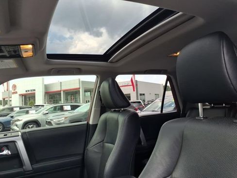 Used 2021 Toyota 4Runner Limited AWD/4WD image 14