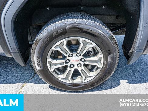 Used 2025 GMC Sierra 1500 SLT AWD/4WD image 16
