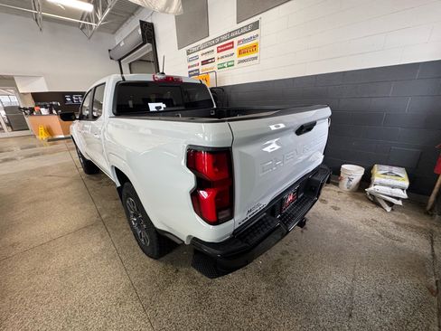 Used 2023 Chevrolet Colorado Z71 w/ Z71 Convenience Package 2 image 7