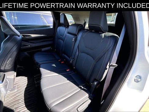 Certified 2025 INFINITI QX60 Luxe w/ Lighting Package (N94) FWD image 34