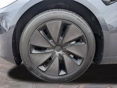 Used 2025 Tesla Model 3 Long Range AWD/4WD image 12