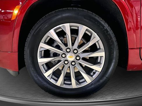 Used 2022 Chevrolet Traverse Premier w/ LPO, Floor Liner Package image 10