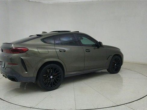 Used 2022 BMW X6 M50i w/ Premium Package image 74