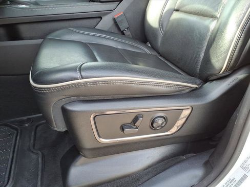 Used 2022 RAM 1500 Limited image 12