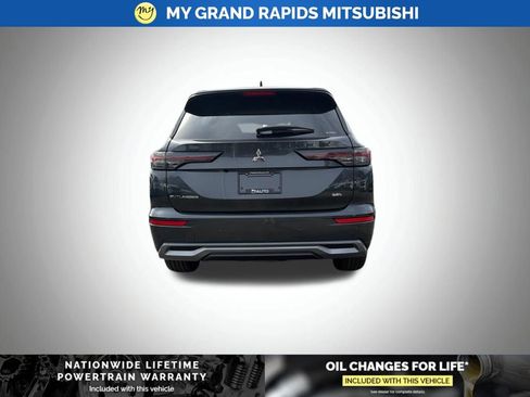 New 2026 Mitsubishi Outlander SEL AWD/4WD image 6