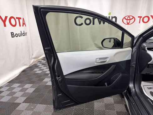 Used 2026 Toyota Corolla SE image 21