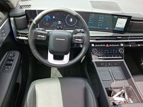 Certified 2024 Hyundai Santa Fe Limited AWD/4WD image 13