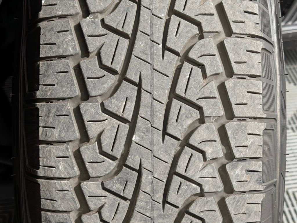 Certified 2025 Ford Expedition Active RWD image 29