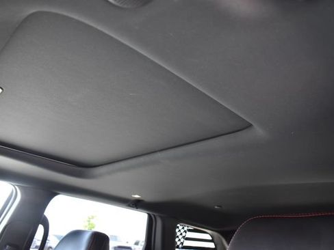 Used 2021 Jeep Grand Cherokee Trailhawk w/ Premium Lighting Group AWD/4WD image 17