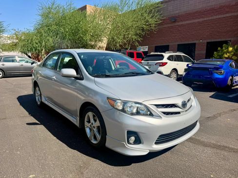 Used 2013 Toyota Corolla S FWD image 3