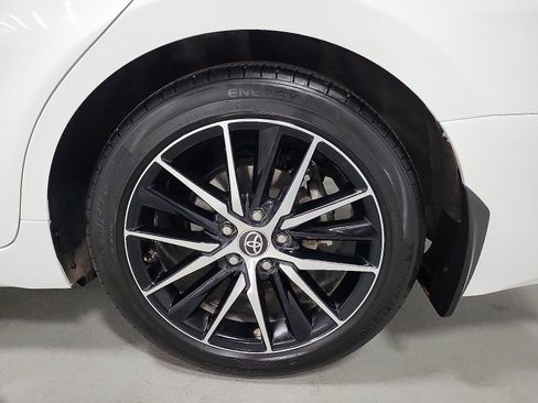 Certified 2022 Toyota Camry SE image 8