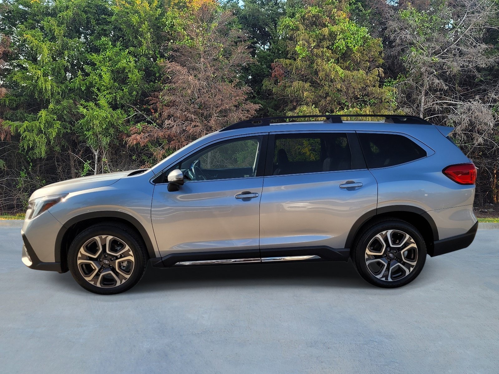 Used 2023 Subaru Ascent Limited AWD/4WD image 22