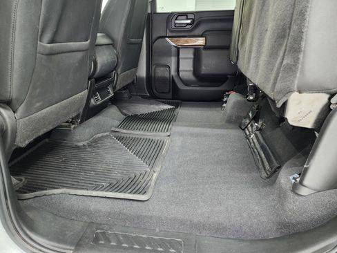 Used 2022 GMC Sierra 2500 SLE image 31